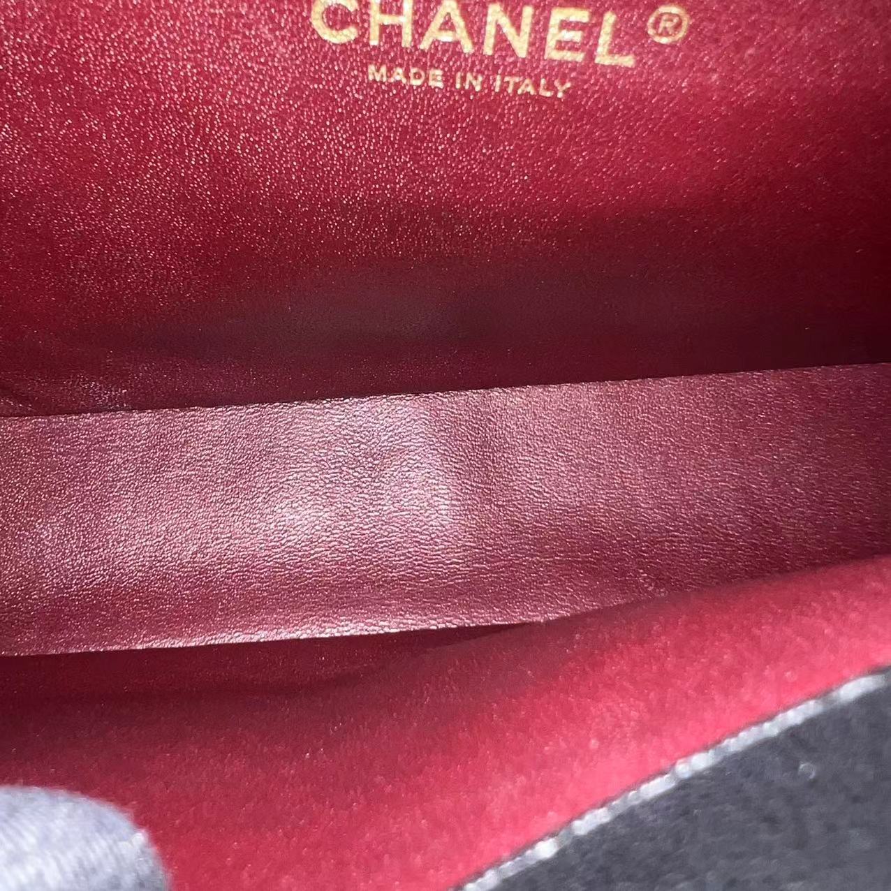 *Modern Reissue 2015* Chanel Diana 28CM Quilted Lambskin Black Golden Hardware Series 20 - Best Luxury Designers