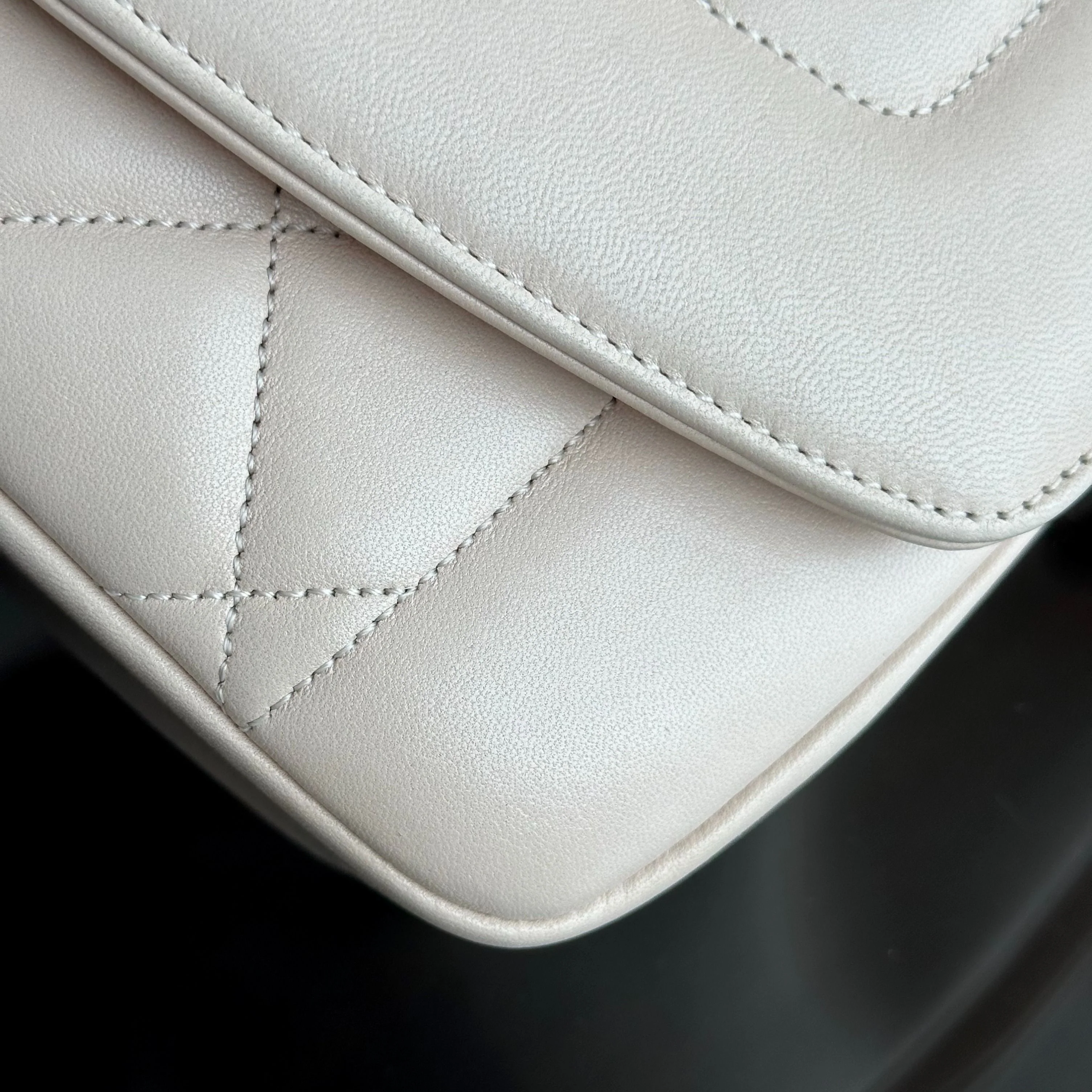 *Modern Reissue 2015* Chanel Diana Jumbo 28CM Quilted Lambskin Beige GHW No 20 - Best Luxury Designers