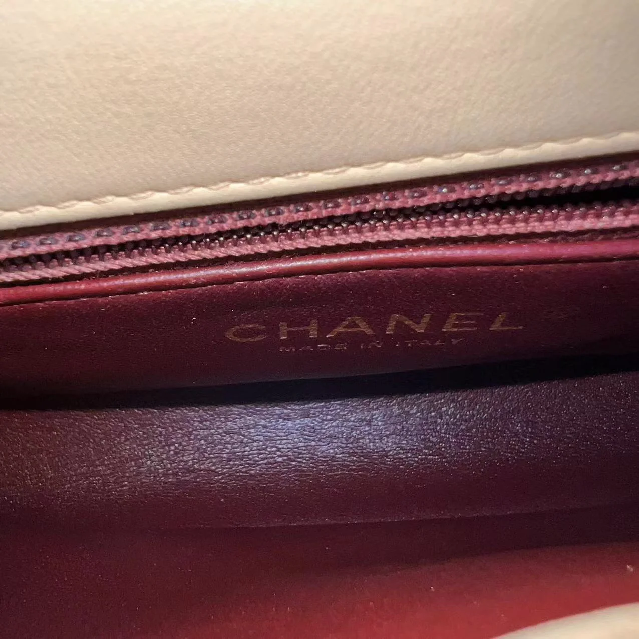 *Modern Reissue 2015* Chanel Diana Small 22CM Quilted Lambskin Beige Golden Hardware Series 20 - Best Luxury Designers