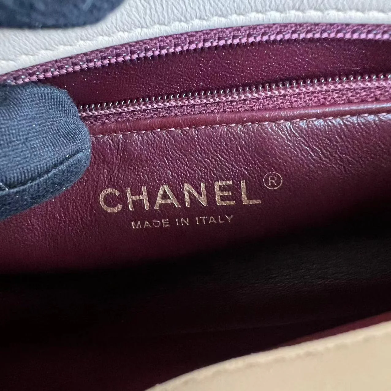 *Modern Reissue 2015* Chanel Diana Small 22CM Quilted Lambskin Beige Golden Hardware Series 20 - Best Luxury Designers