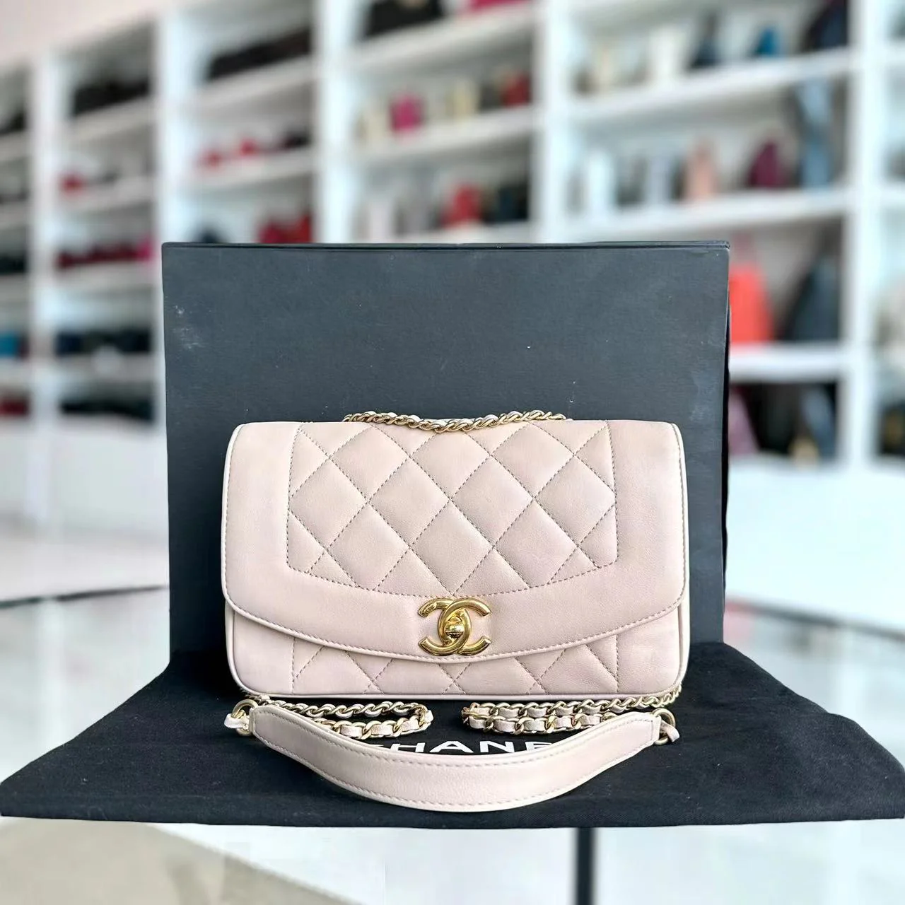 *Modern Reissue 2015* Chanel Diana Small 22CM Quilted Lambskin Light Pink Golden Hardware Series 20 - Best Luxury Designers