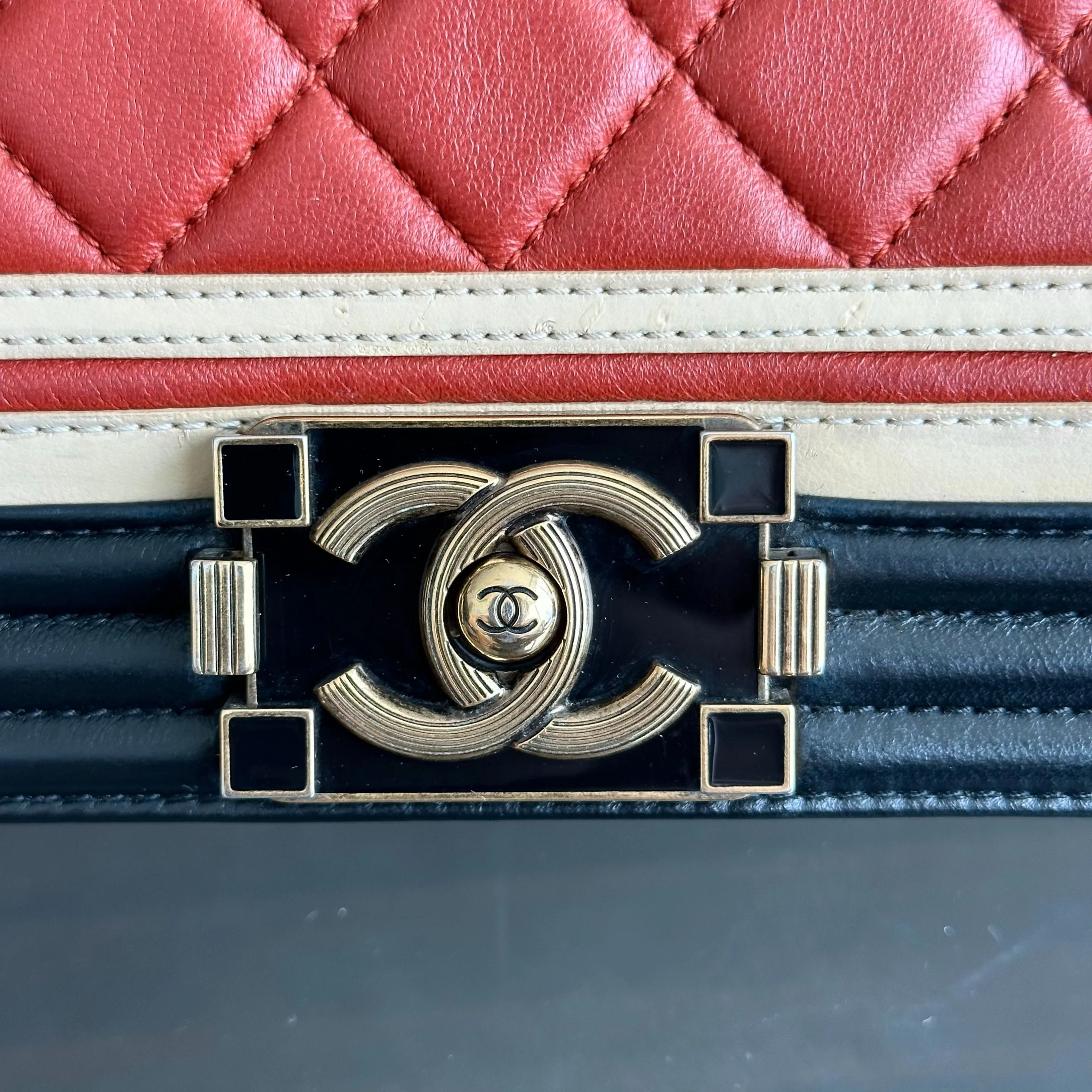 *Receipt* Chanel Boy East West Crest Lambskin Embellished Cruise 2016 Leboy Shoulder Bag No 21 - Best Luxury Designers