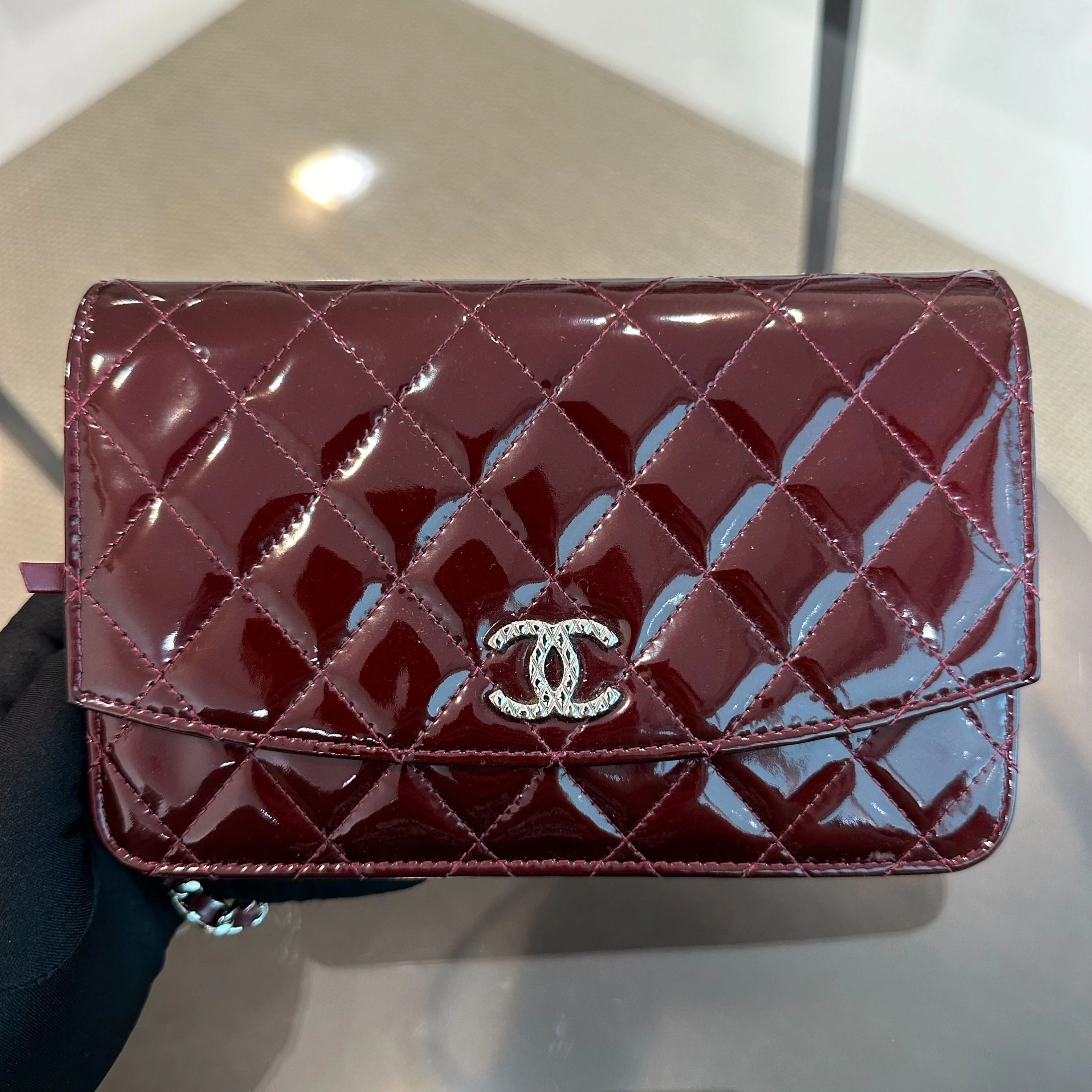 *Receipt* Chanel WOC Wallet On Chain Plum Patent Leather SHW No 18 - Best Luxury Designers