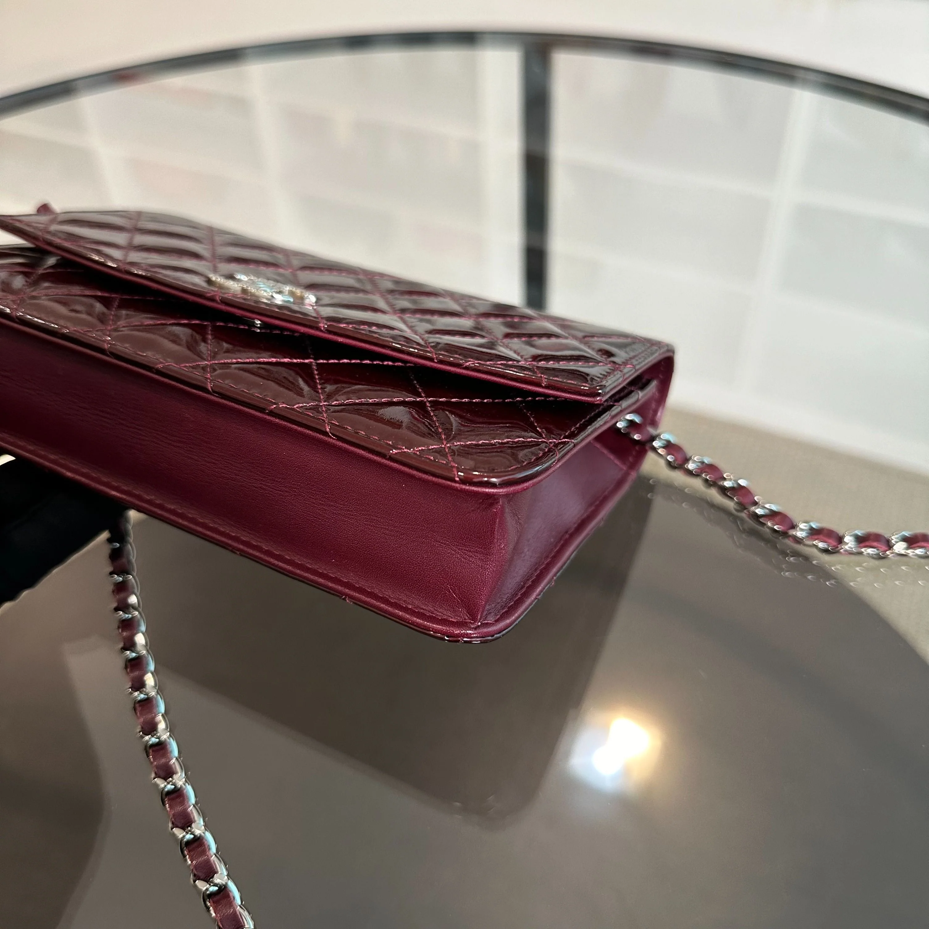 *Receipt* Chanel WOC Wallet On Chain Plum Patent Leather SHW No 18 - Best Luxury Designers