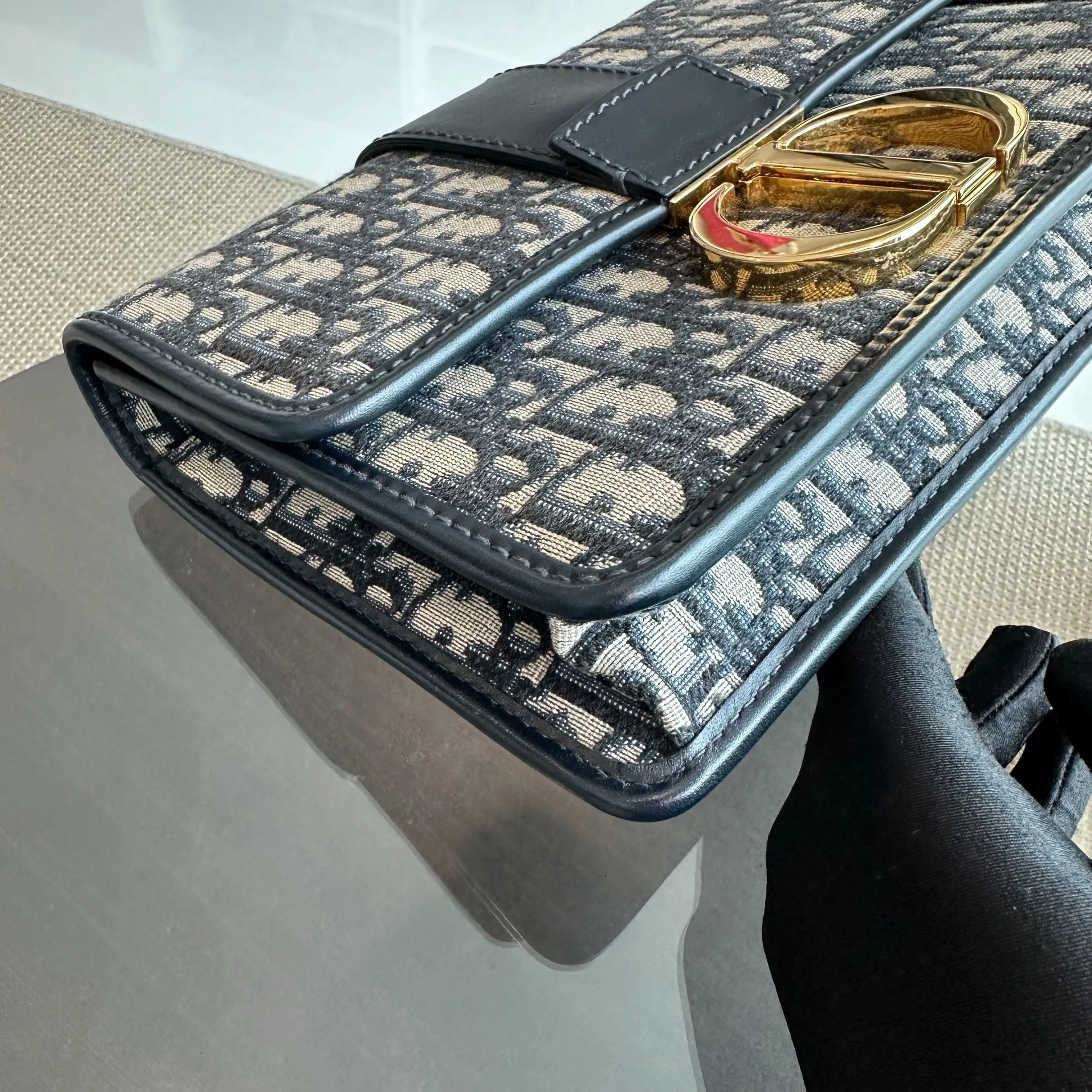 *Receipt* Dior Montaigne 30 Oblique Monogram Blue Shoulder Bag GHW - Best Luxury Designers