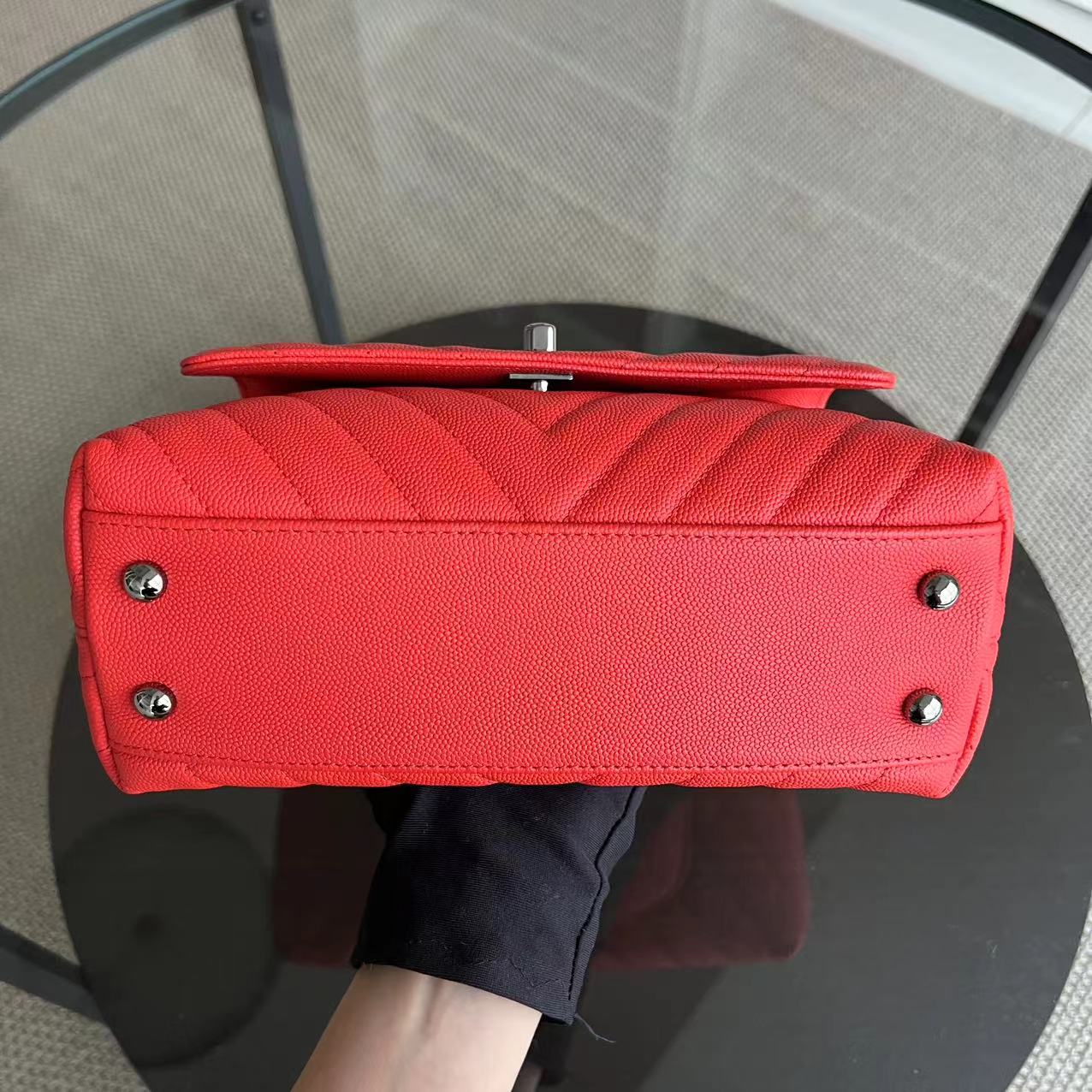 *Receipt, Full Set* Chanel Caviar Small Coco Handle Chevron Calfskin Light Red Silver Hardware Series 28 - Best Luxury Designers